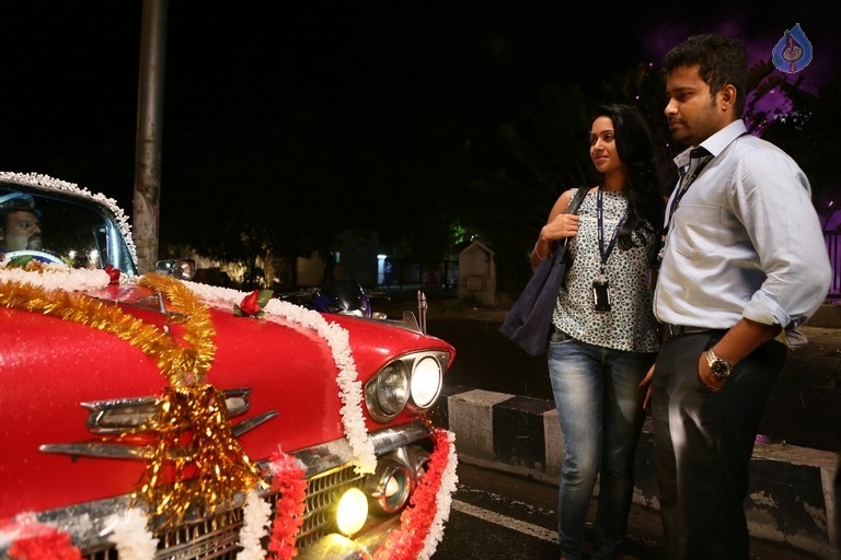 Pelli Roju Movie Photos - 13 / 75 photos