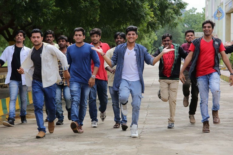 Plus 1 Movie Stills - 11 / 42 photos