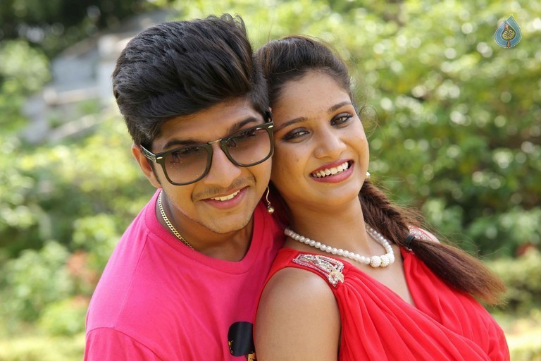 Plus 1 Movie Stills - 34 / 42 photos