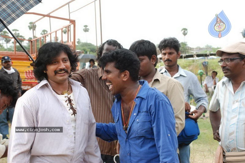 Ponnar Shankar Tamil Movie Stills - 39 / 52 photos