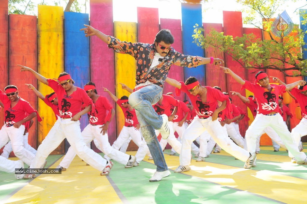 Poola Rangadu Movie Gallery - 11 / 38 photos