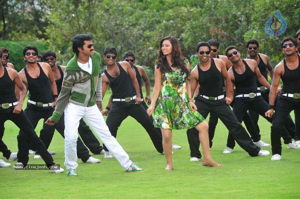 Poola Rangadu Movie Gallery - 27 / 38 photos