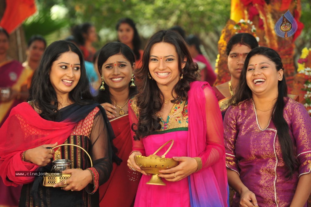 Poola Rangadu Movie Latest Stills - 10 / 13 photos