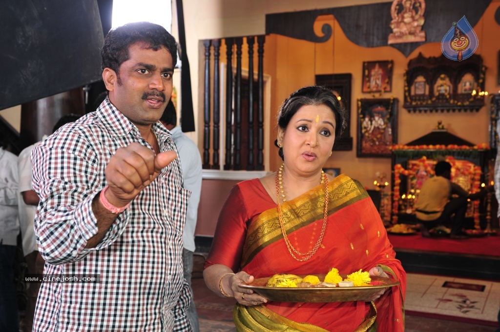 Poola Rangadu Movie Stills - 75 / 76 photos