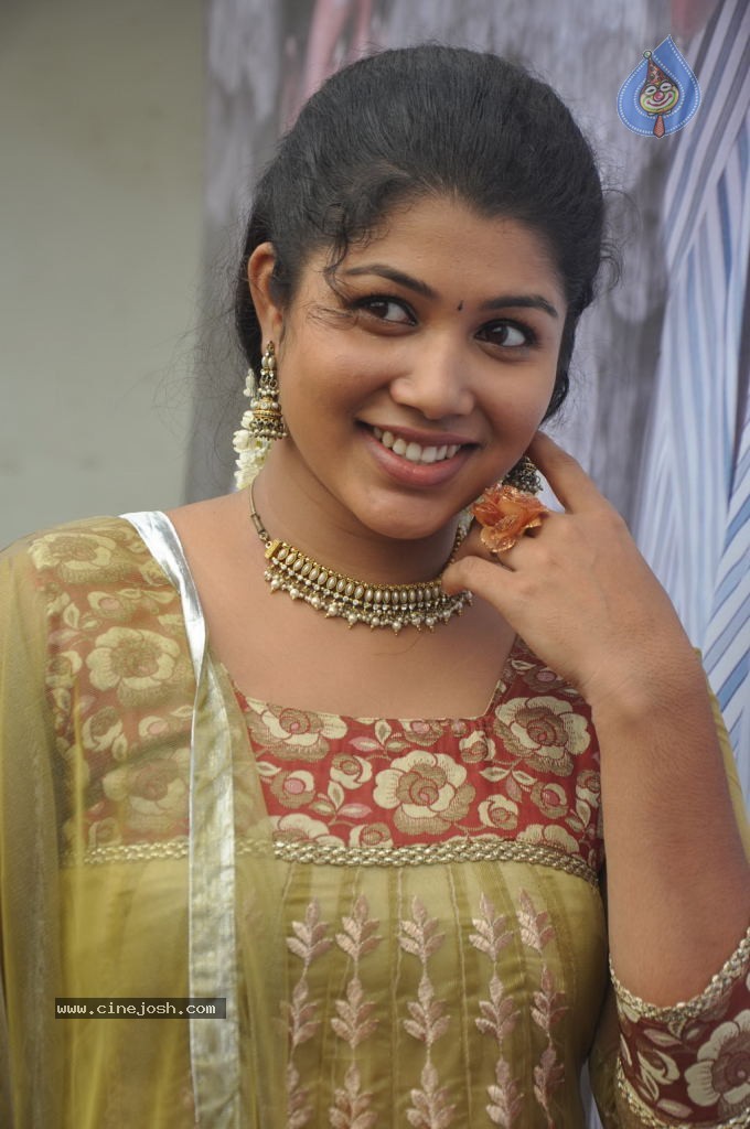 Poorvakudi Tamil Movie Hot Stills - 38 / 65 photos