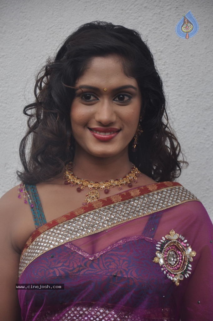 Poovampatti Tamil Movie Stills - 40 / 55 photos