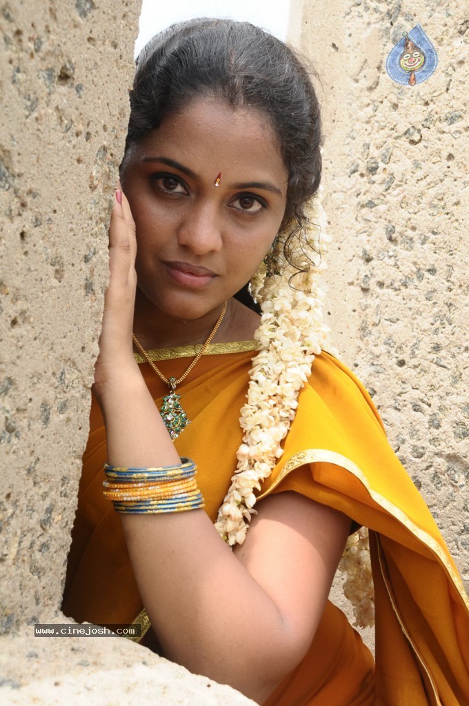 Porkodi Patham Vaguppu Tamil Movie Stills - 5 / 27 photos
