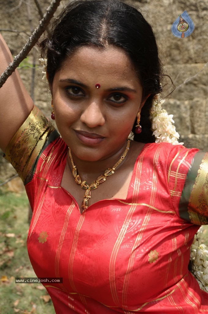 Porkodi Patham Vaguppu Tamil Movie Stills - 7 / 27 photos