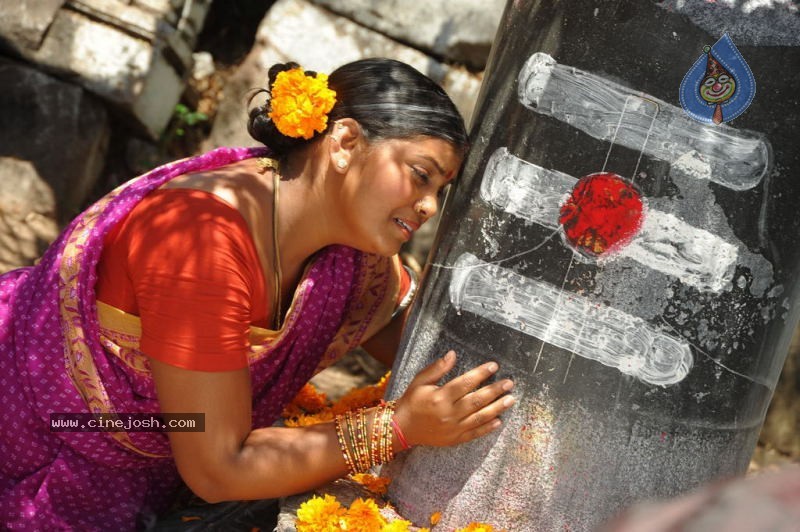 Poru Telangana Movie Stills - 3 / 24 photos