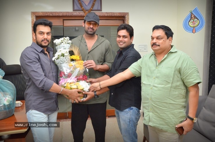 Prabhas Launched 22 Movie Song - 3 / 4 photos