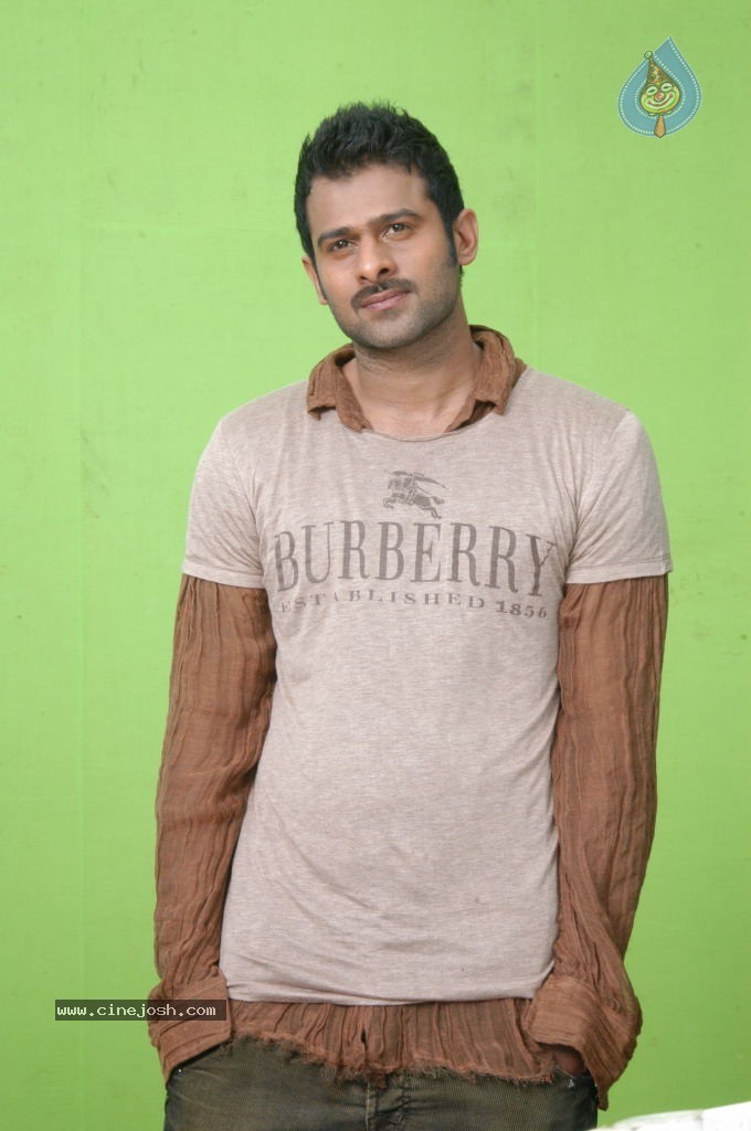 Prabhas Stills in Mr.Perfect Movie - 6 / 10 photos