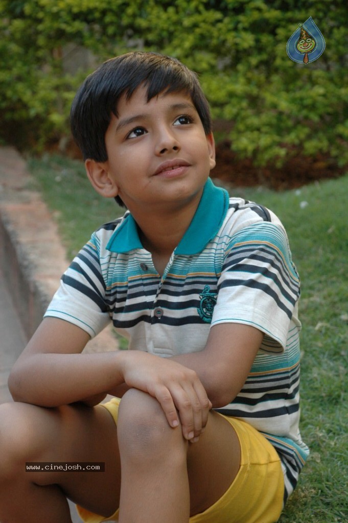 Prasad Arjun Tamil Movie Stills - 2 / 22 photos