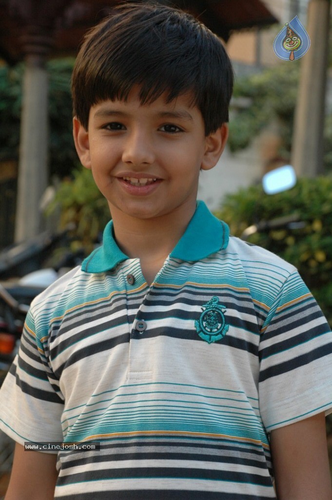 Prasad Arjun Tamil Movie Stills - 6 / 22 photos