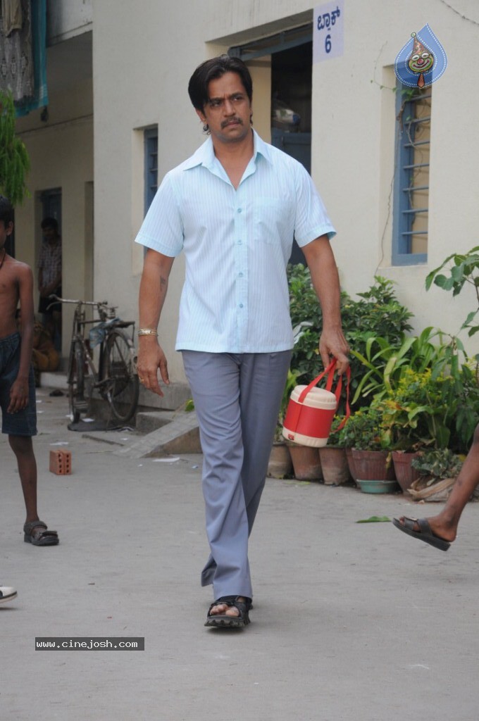Prasad Arjun Tamil Movie Stills - 17 / 22 photos