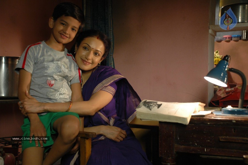 Prasad Arjun Tamil Movie Stills - 19 / 22 photos