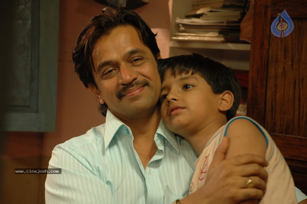 Prasad Arjun Tamil Movie Stills - 21 / 22 photos