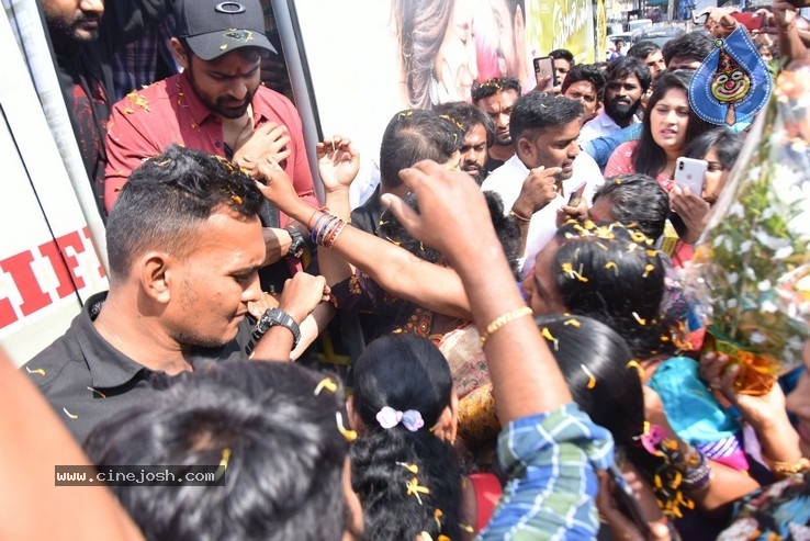 Prati Roju Pandaage Bus Tour Photos - 17 / 19 photos