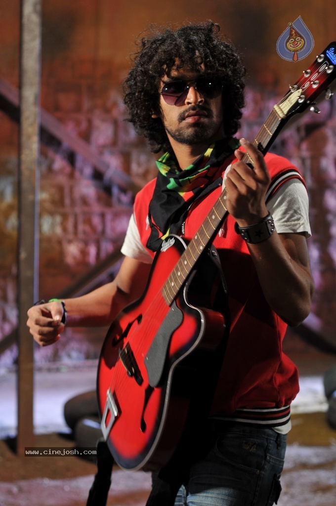 Prayogam Movie New Stills - 27 / 60 photos