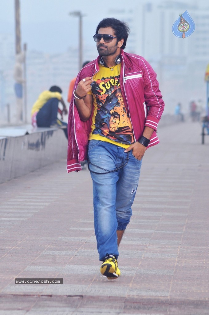 Prema Geema Jantha Nai Gallery - 11 / 17 photos