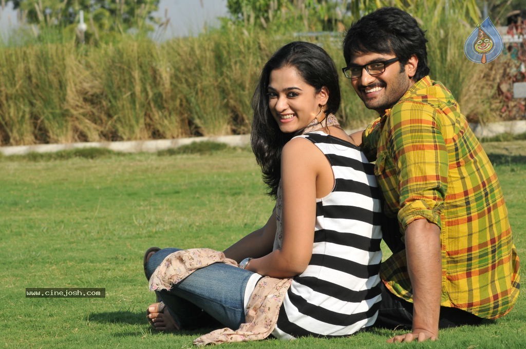 Premakatha Chitram Movie Stills - 3 / 6 photos