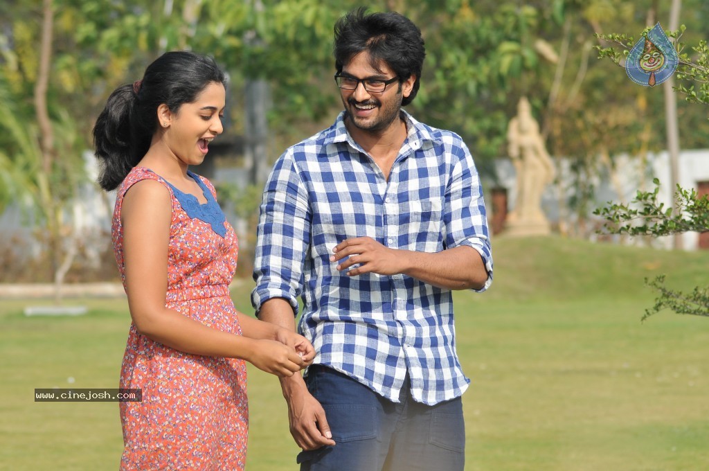 Premakatha Chitram Stills and Walls - 11 / 34 photos