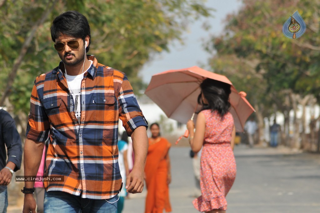 Premakatha Chitram Stills and Walls - 14 / 34 photos