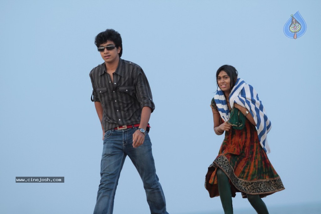 Premalo Padithe Movie Stills - 26 / 50 photos