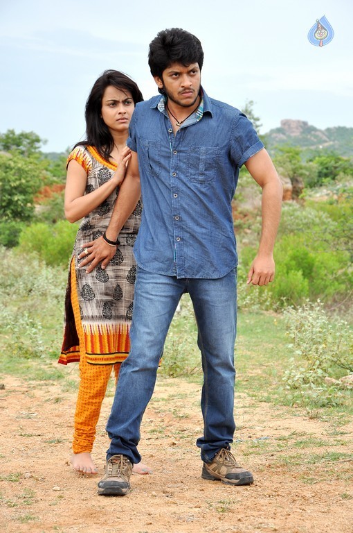 Premante Suluvu Kaaduraa Posters and Photos - 1 / 15 photos