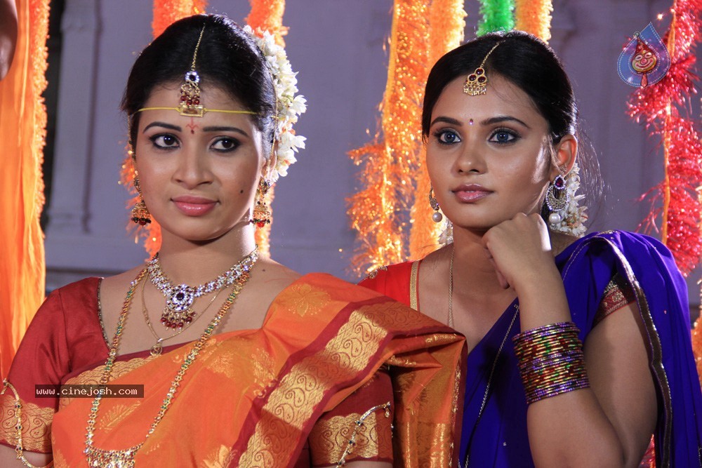 Premantene Chitram PM and Stills - 13 / 66 photos