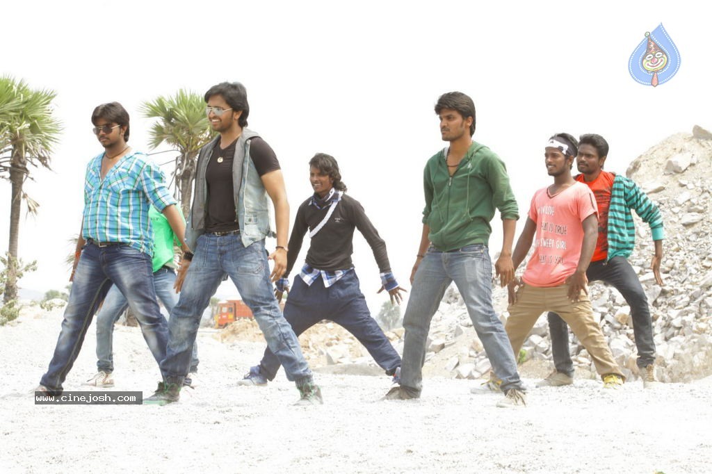 Premisthe Poye Kaalam Stills n Walls - 3 / 60 photos