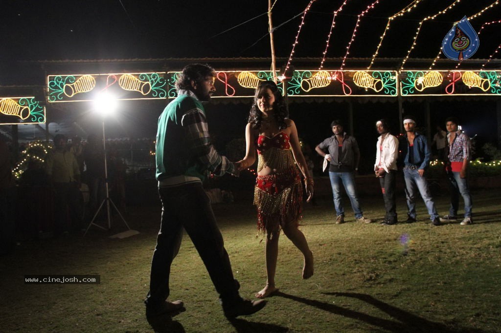 Premisthe Poye Kaalam Stills n Walls - 58 / 60 photos