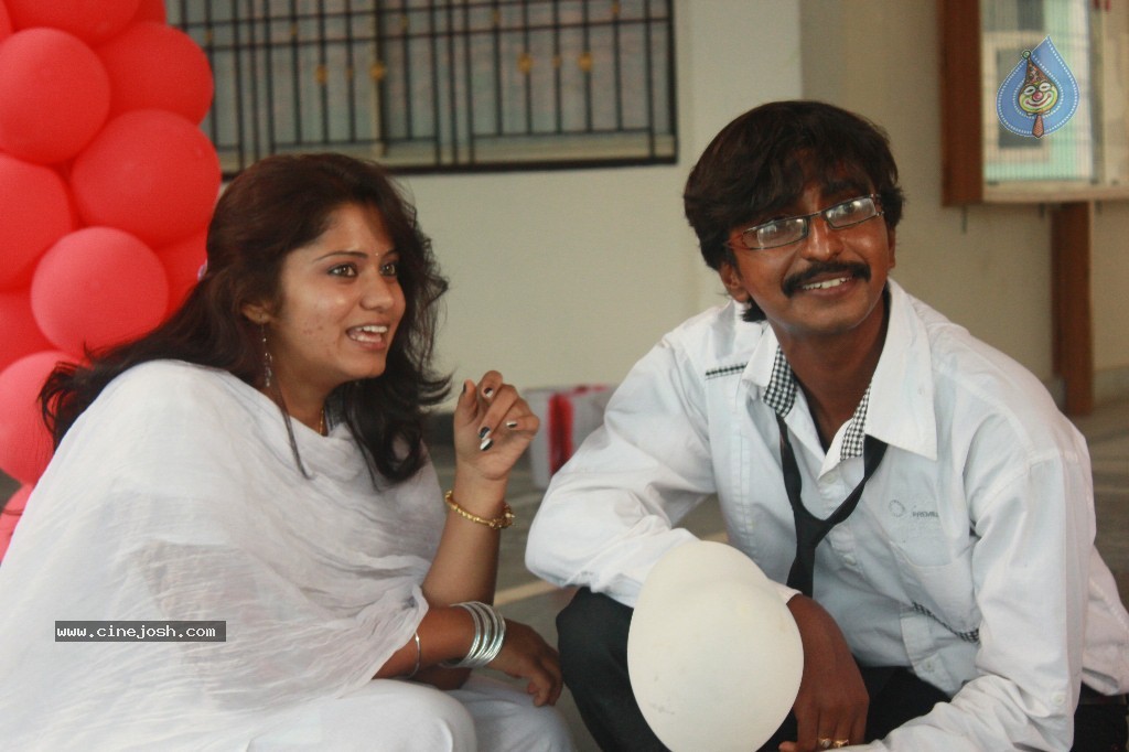 Priya Premalo Pream Stills and Walls - 15 / 69 photos