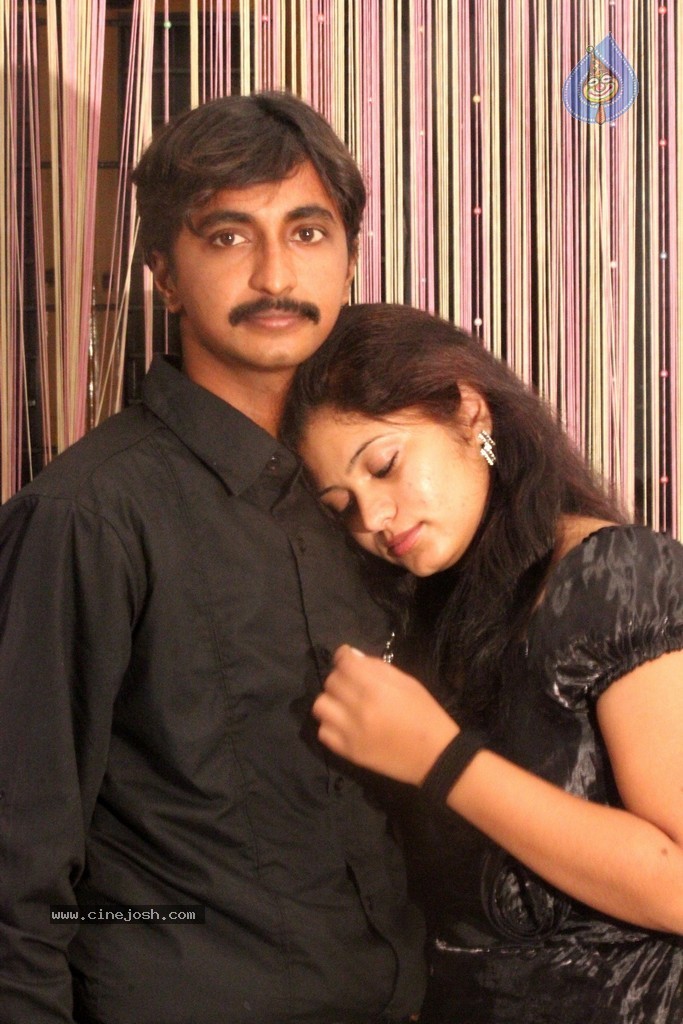 Priya Premalo Pream Stills n Walls - 16 / 90 photos
