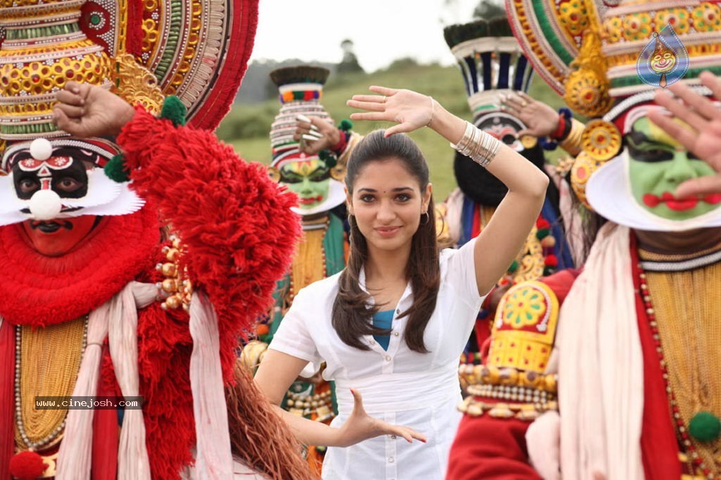 Priya Priyatama Movie Stills - 37 / 55 photos