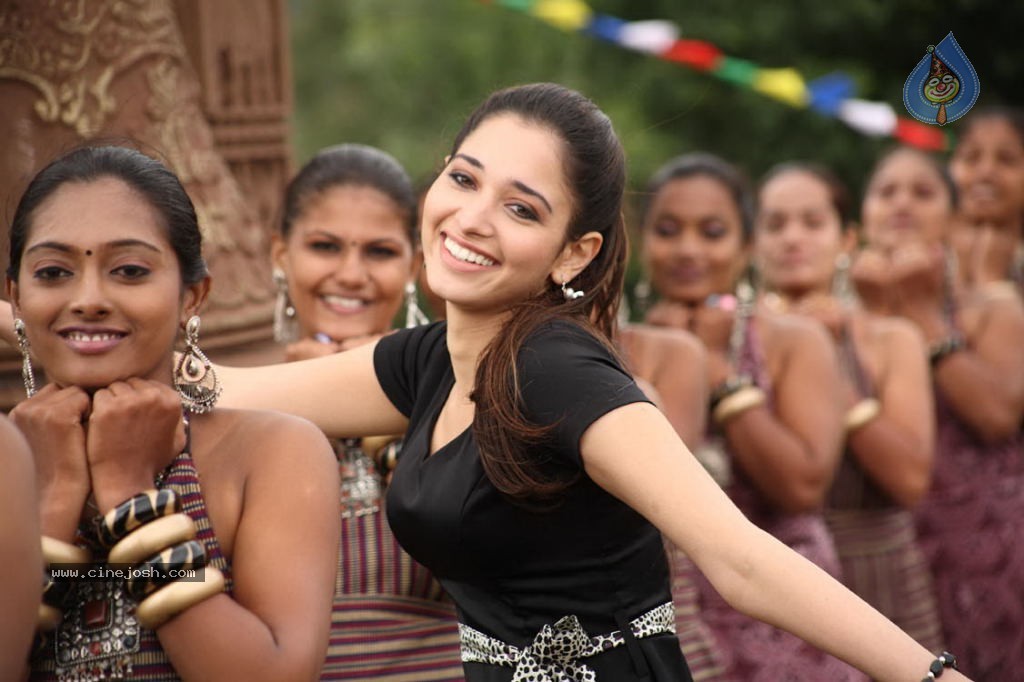 Priya Priyatama Movie Stills - 45 / 55 photos