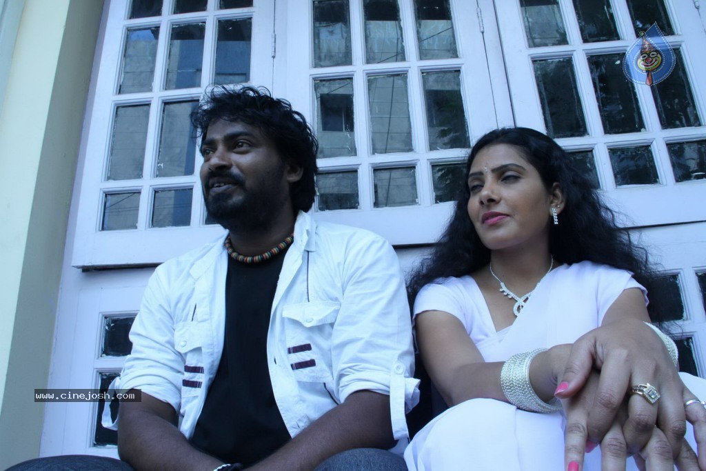 Priyaa Neemeede Aasaga Movie Stills - 7 / 51 photos