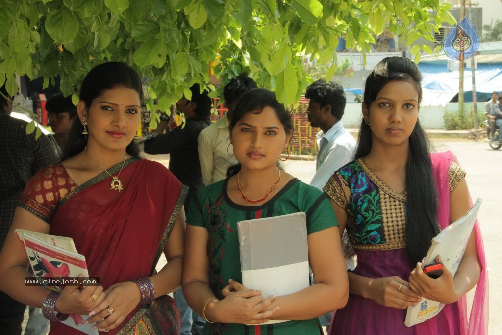 Priyaa Neemeede Aasaga Movie Stills - 14 / 51 photos