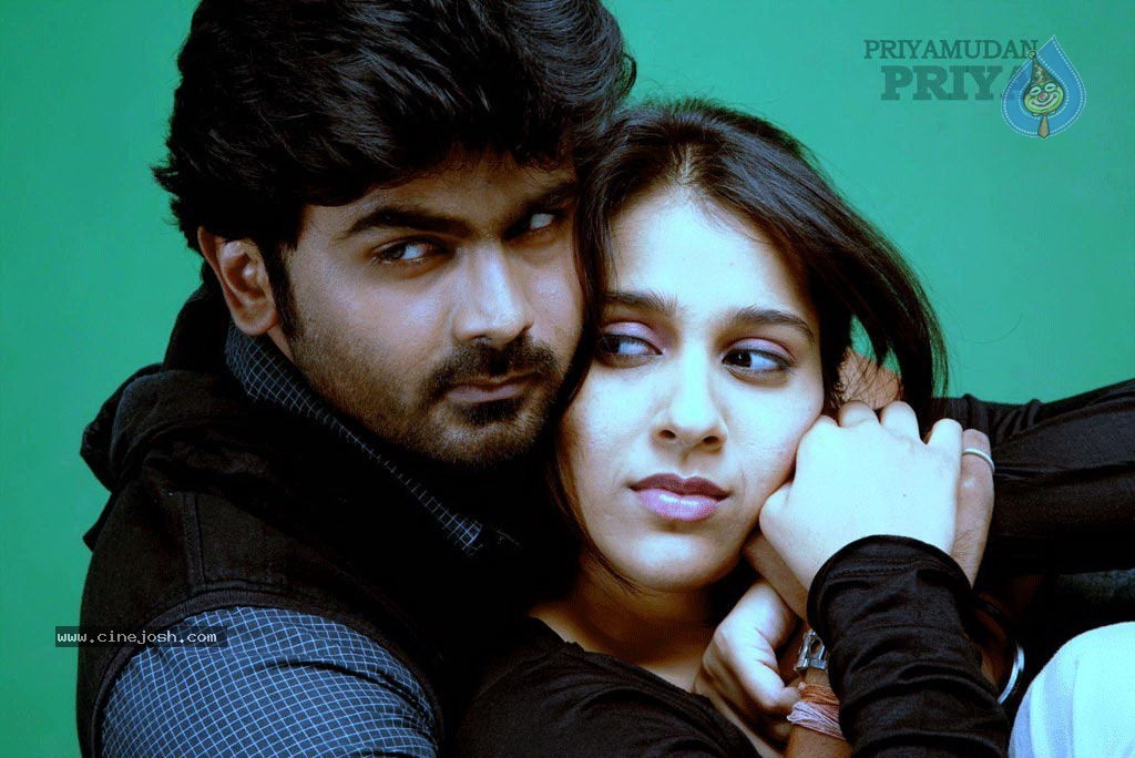 Priyamudan Priya Tamil Movie Stills - 13 / 111 photos