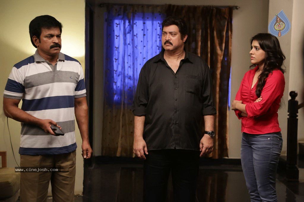 Priyamudan Priya Tamil Movie Stills - 63 / 111 photos