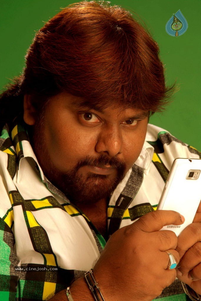 Priyamudan Priya Tamil Movie Stills - 76 / 111 photos
