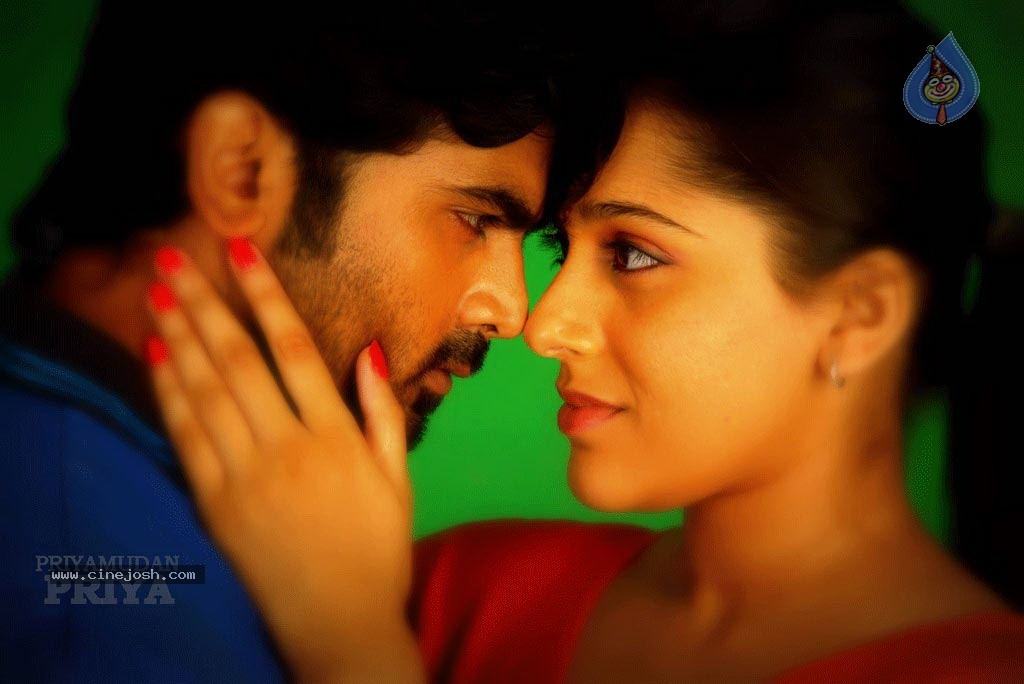 Priyamudan Priya Tamil Movie Stills - 111 / 111 photos