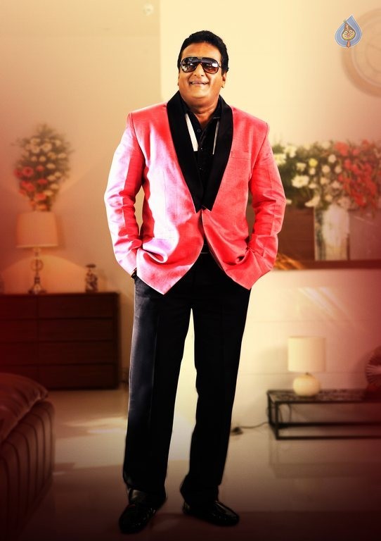 Prudhvi as Future Star Siddappa in Bengal Tiger - 2 / 2 photos