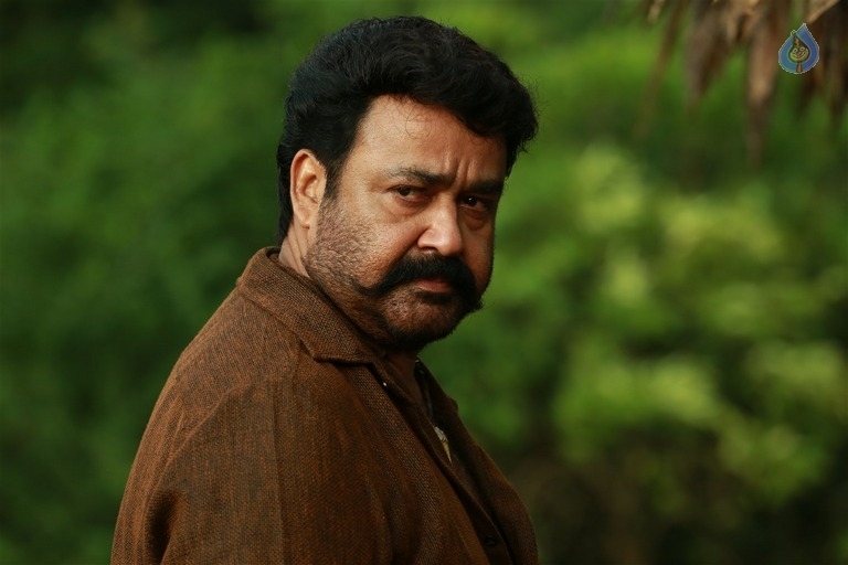 Pulimurugan Tamil Movie Photos - 17 / 47 photos