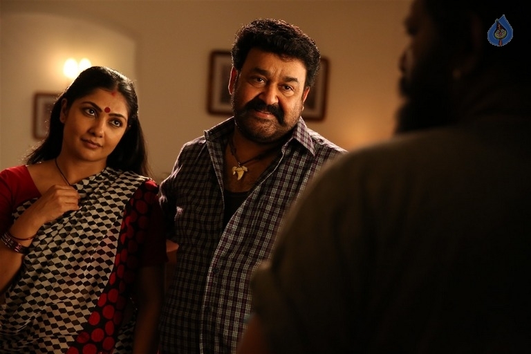 Pulimurugan Tamil Movie Photos - 38 / 47 photos