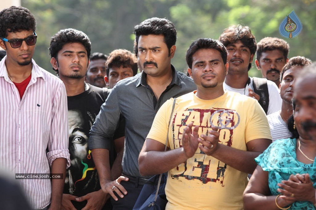 Pulivaal Tamil Movie Stills - 32 / 88 photos