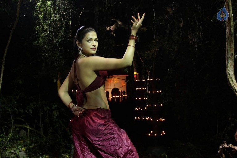 Punnamirathri Film Photos - 120 / 121 photos