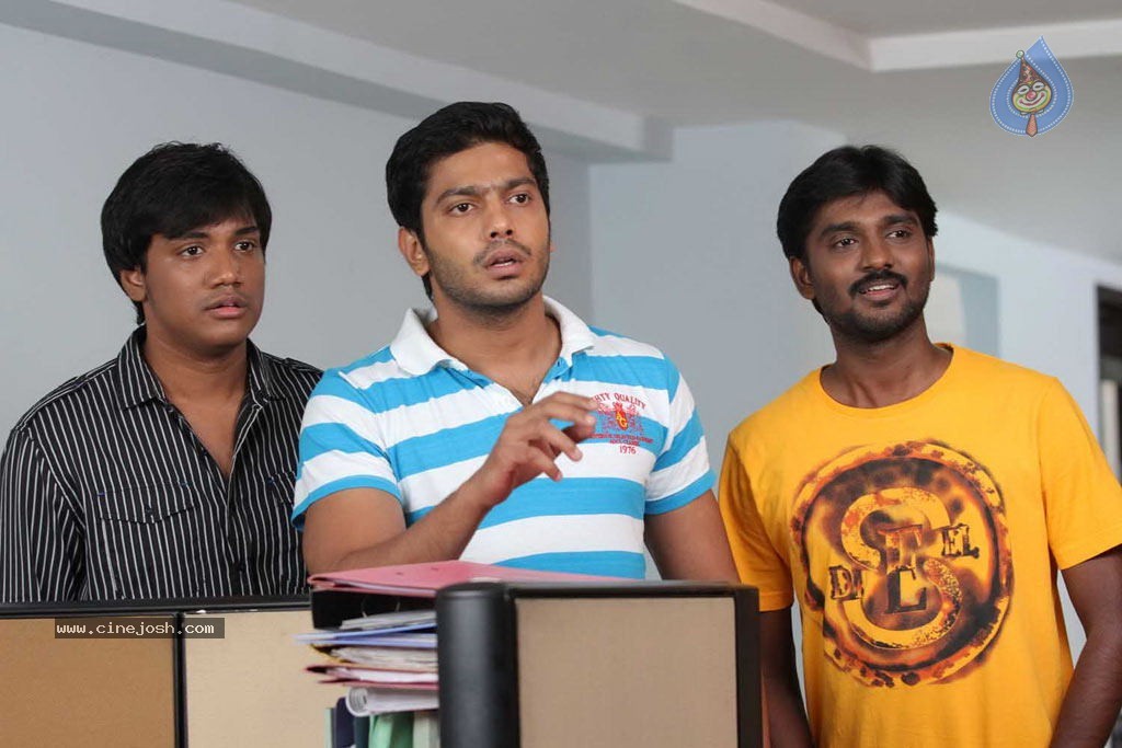 Puthagam Tamil Movie Stills - 3 / 114 photos