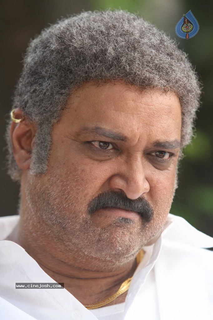 Puthagam Tamil Movie Stills - 28 / 114 photos