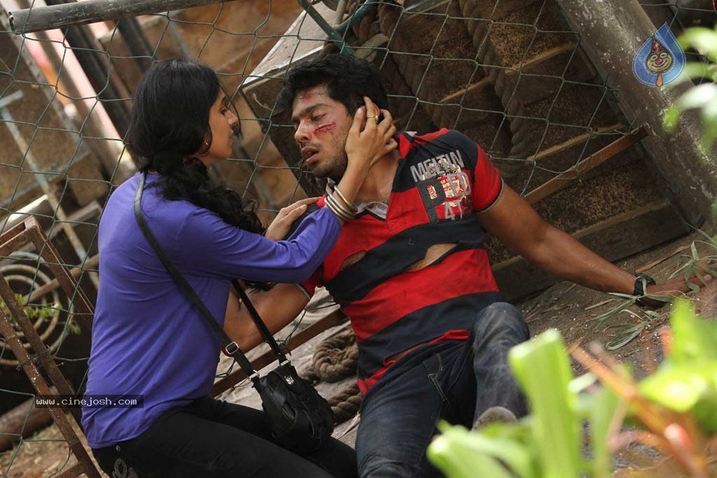 Puthagam Tamil Movie Stills - 30 / 114 photos
