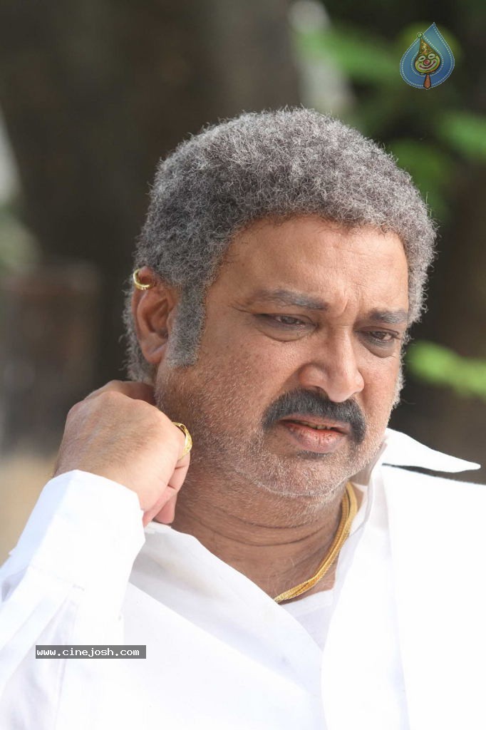 Puthagam Tamil Movie Stills - 45 / 114 photos